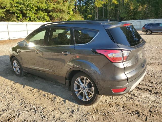 1FMCU0GD6JUB61713 - 2018 FORD ESCAPE SE ნაცრისფერი ფოტო 2