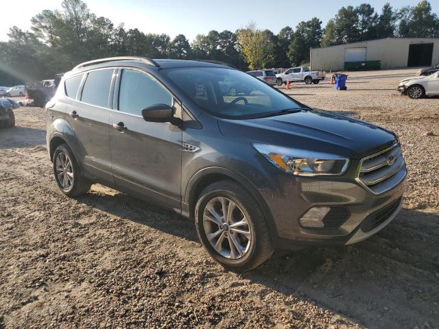 1FMCU0GD6JUB61713 - 2018 FORD ESCAPE SE ნაცრისფერი ფოტო 4