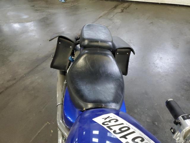 JH2RC43083M900697 - 2003 HONDA VF750 C BLUE photo 6