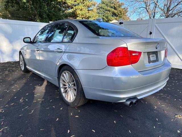 WBAPK5G52BNN31050 - 2011 BMW 328 XI SULEV GRAY photo 3