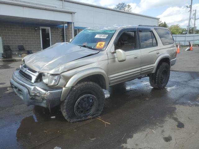 2002 TOYOTA 4RUNNER SR5, 