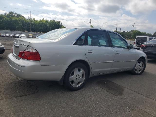 4T1BF28B64U381078 - 2004 TOYOTA AVALON XL ვერცხლისფერი ფოტო 3