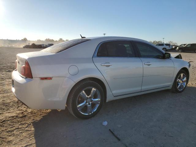 1G1ZD5EB9AF239704 - 2010 CHEVROLET MALIBU 2LT WHITE photo 3