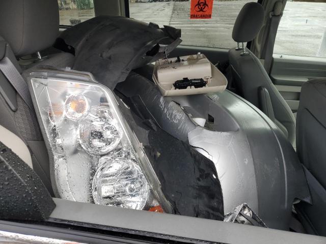 2A8HR54P38R748121 - 2008 CHRYSLER TOWN & COU TOURING SILVER photo 11