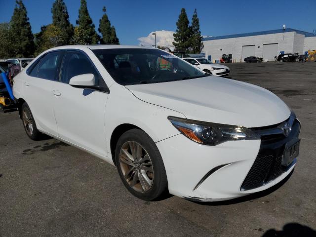 4T1BF1FK4HU329869 - 2017 TOYOTA CAMRY LE WHITE photo 4
