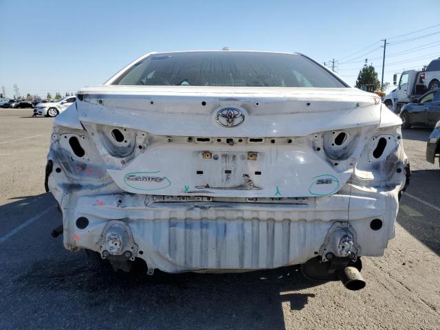 4T1BF1FK4HU329869 - 2017 TOYOTA CAMRY LE WHITE photo 6