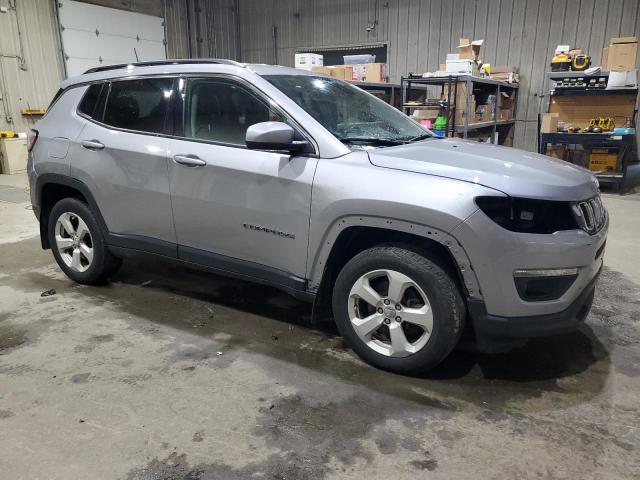 3C4NJDBB6JT154533 - 2018 JEEP COMPASS LATITUDE SILVER photo 4
