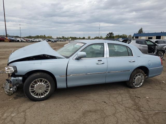 2LNBL8CV7AX752069 - 2010 LINCOLN TOWN CAR SIGNATURE LIMITED BLUE photo 1