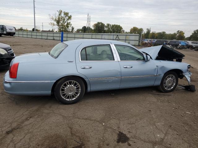 2LNBL8CV7AX752069 - 2010 LINCOLN TOWN CAR SIGNATURE LIMITED BLUE photo 3