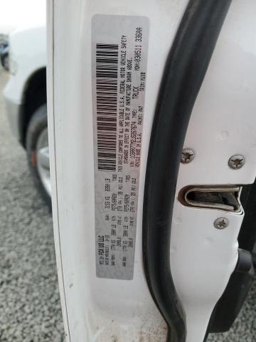 1C6RR7TM2JS267674 - 2018 RAM 1500 SLT WHITE photo 12