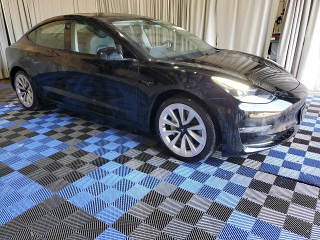 5YJ3E1EA7NF368769 - 2022 TESLA MODEL 3 BLACK photo 4