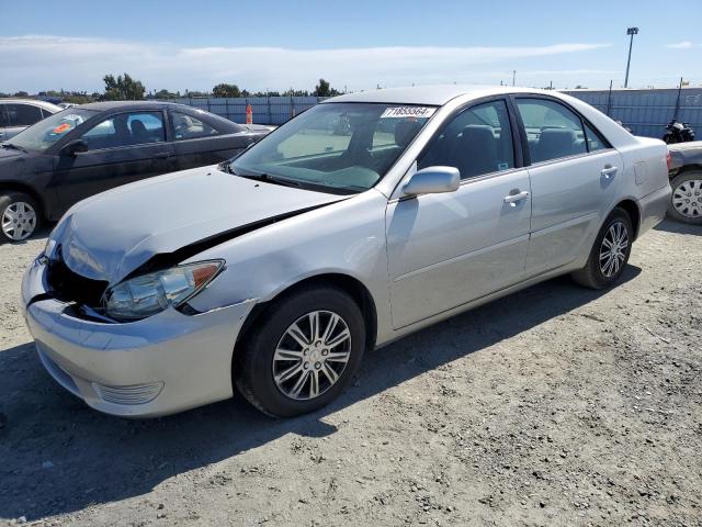 4T1BE32K26U695900 - 2006 TOYOTA CAMRY LE SILVER photo 1