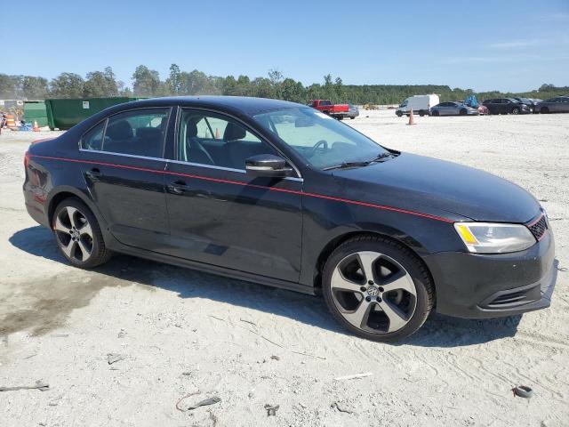 3VWDP7AJ0DM405675 - 2013 VOLKSWAGEN JETTA SE BLACK photo 4