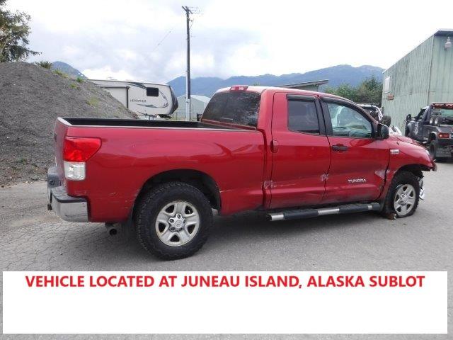 5TFUY5F17BX180238 - 2011 TOYOTA TUNDRA DOUBLE CAB SR5 RED photo 3