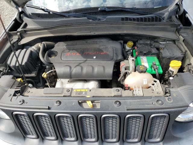 ZACCJBCB1JPG71417 - 2018 JEEP RENEGADE TRAILHAWK SILVER photo 12