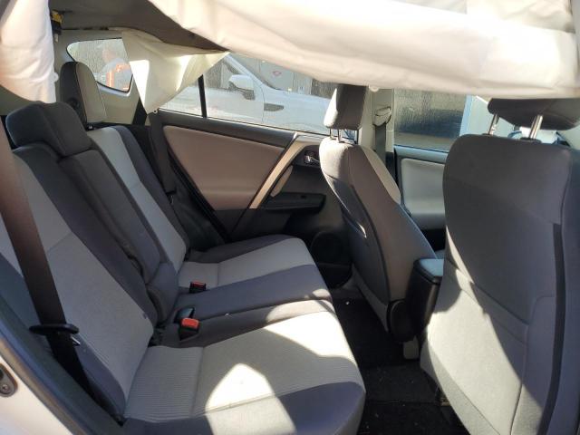 2T3RFREV9FW263185 - 2015 TOYOTA RAV4 XLE WHITE photo 11