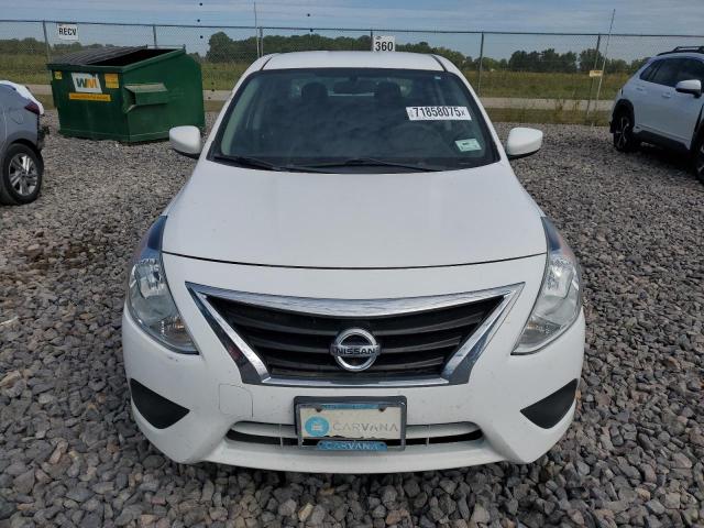 3N1CN7AP8JL804511 - 2018 NISSAN VERSA S Белый фото 5