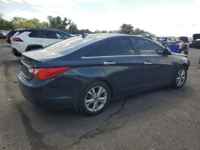 5NPEC4AC5DH740455 - 2013 HYUNDAI SONATA SE BLUE photo 3