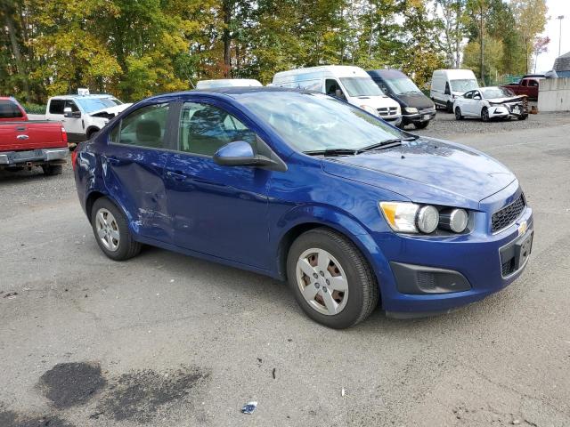 1G1JA5SG5D4239317 - 2013 CHEVROLET SONIC LS BLUE photo 4