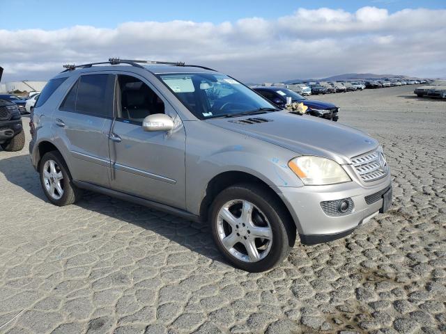 4JGBB86E38A307040 - 2008 MERCEDES-BENZ ML 350 米色 照片 4