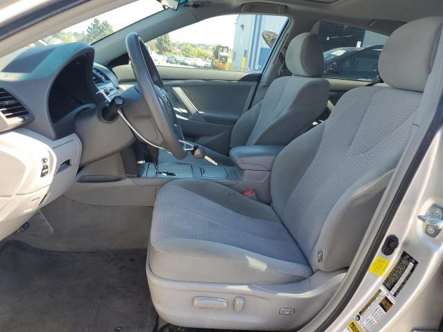 4T1BF3EK0BU214724 - 2011 TOYOTA CAMRY BASE Silber Foto 7