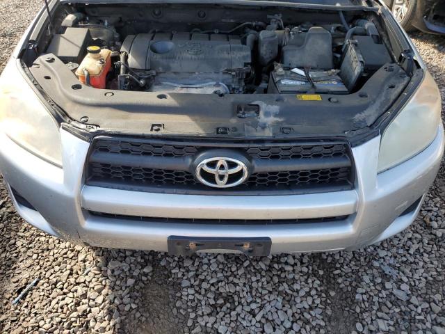 2T3BF4DVXCW221979 - 2012 TOYOTA RAV4 SILVER photo 12