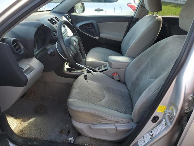 2T3BF4DVXCW221979 - 2012 TOYOTA RAV4 SILVER photo 7