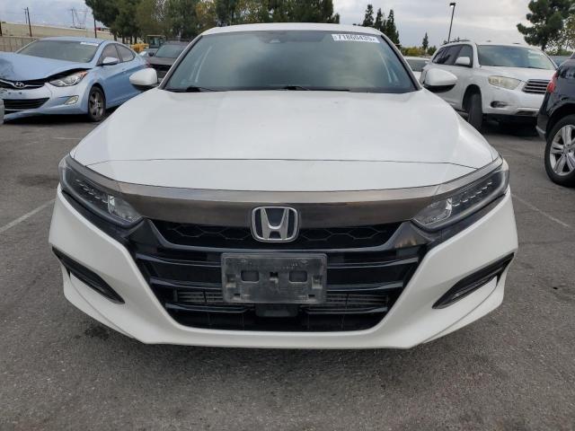 1HGCV1F31JA184755 - 2018 HONDA ACCORD SPORT WHITE photo 5