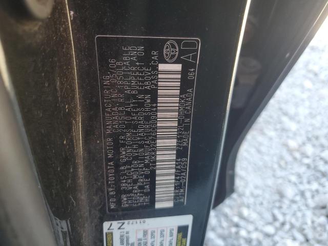 2T1KR32E76C609044 - 2006 TOYOTA COROLLA MA XR GRAY photo 12