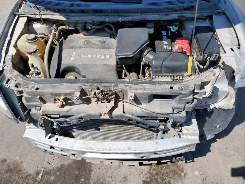 2LMDJ6JK3DBL39972 - 2013 LINCOLN MKX SILVER photo 12