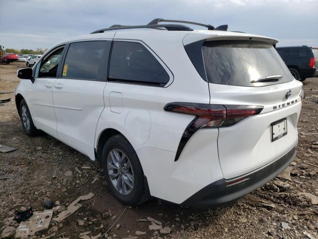 5TDKRKECXPS138858 - 2023 TOYOTA SIENNA LE WHITE photo 2