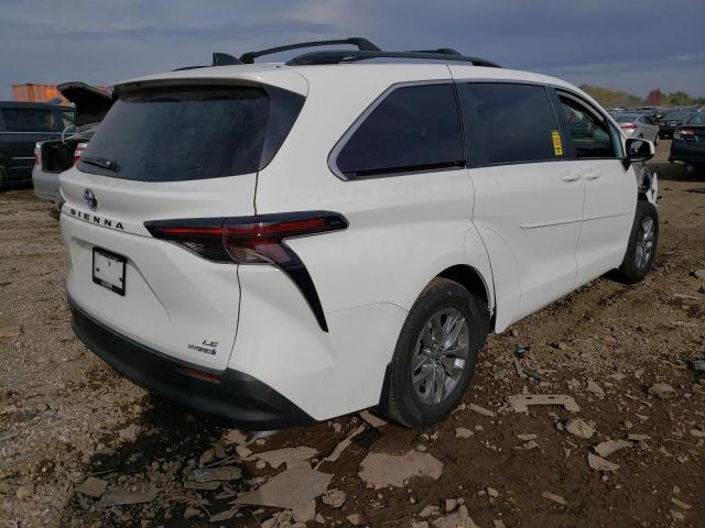 5TDKRKECXPS138858 - 2023 TOYOTA SIENNA LE WHITE photo 3