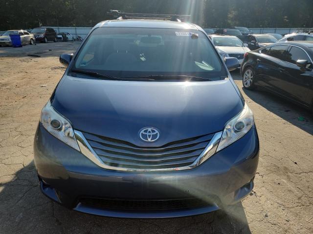 5TDKK3DC2FS552968 - 2015 TOYOTA SIENNA LE BLUE photo 5