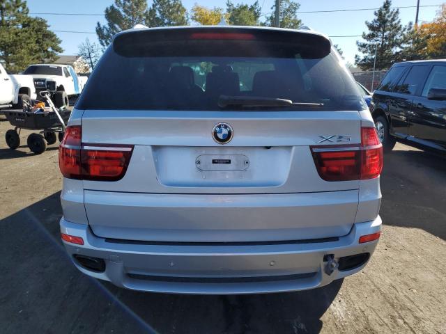 5UXZV8C58D0C17477 - 2013 BMW X5 XDRIVE50I SILVER photo 6