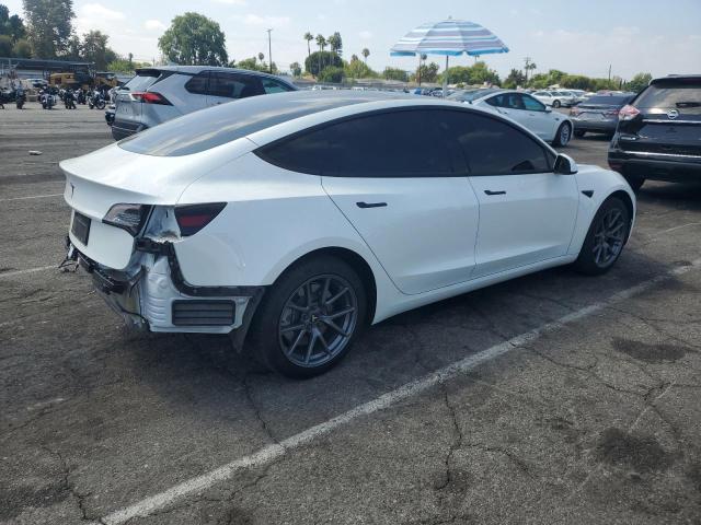 5YJ3E1EA6PF468087 - 2023 TESLA MODEL 3 Beyaz fotoğraf 3