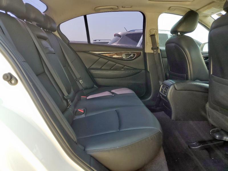 JN1EV7AP6JM358518 - 2018 INFINITI Q50 LUXE 白色 照片 10