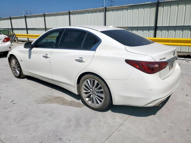 JN1EV7AP6JM358518 - 2018 INFINITI Q50 LUXE 白色 照片 2