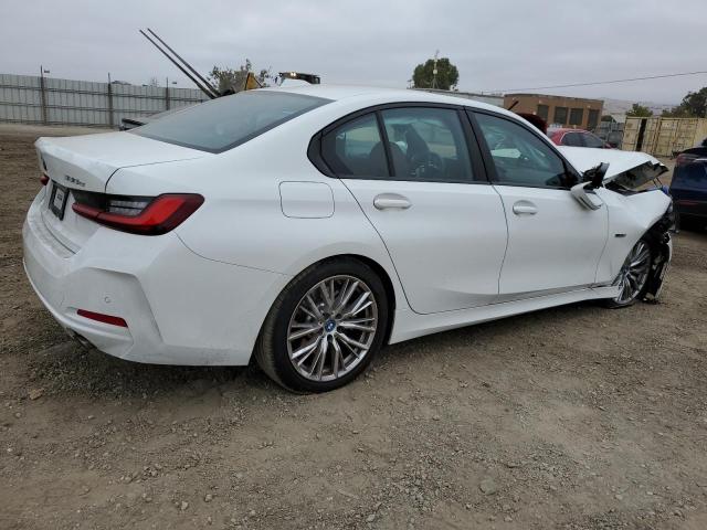 3MW39FS07P8D25745 - 2023 BMW 330XE Ağ foto 3