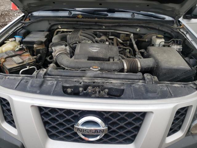 5N1AN0NU4DN816599 - 2013 NISSAN XTERRA X SILVER photo 12