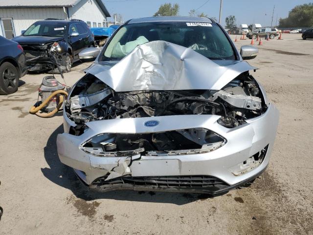 1FADP3K21GL258927 - 2016 FORD FOCUS SE SILVER photo 5