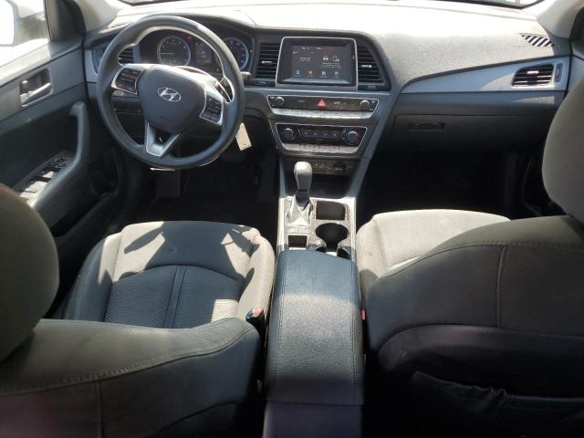 5NPE24AF0JH624993 - 2018 HYUNDAI SONATA SE WHITE photo 8