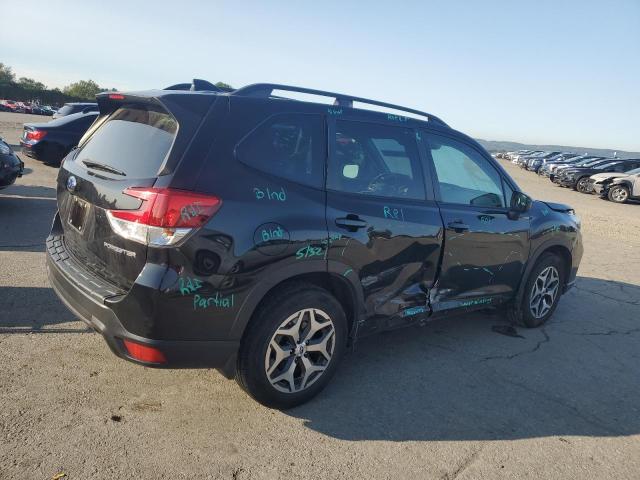 JF2SKAJC0LH554602 - 2020 SUBARU FORESTER PREMIUM შავი ფოტო 3