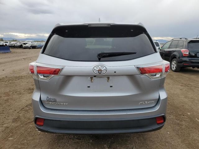 5TDJKRFH5GS255752 - 2016 TOYOTA HIGHLANDER XLE SILVER photo 6