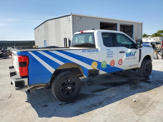 1FT8X2BN2PEC61534 - 2023 FORD F250 SUPER DUTY Ақ фото 3