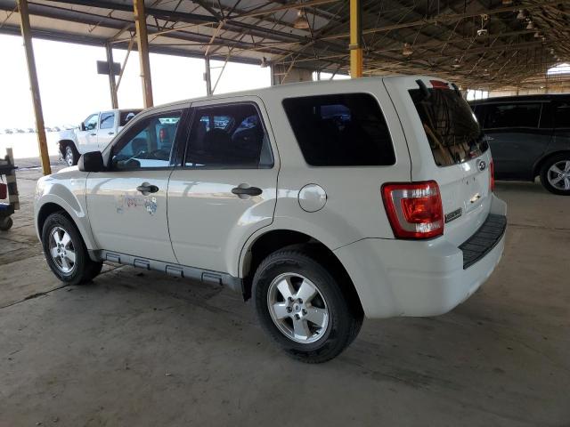 1FMCU0C73BKB46633 - 2011 FORD ESCAPE XLS WHITE photo 2