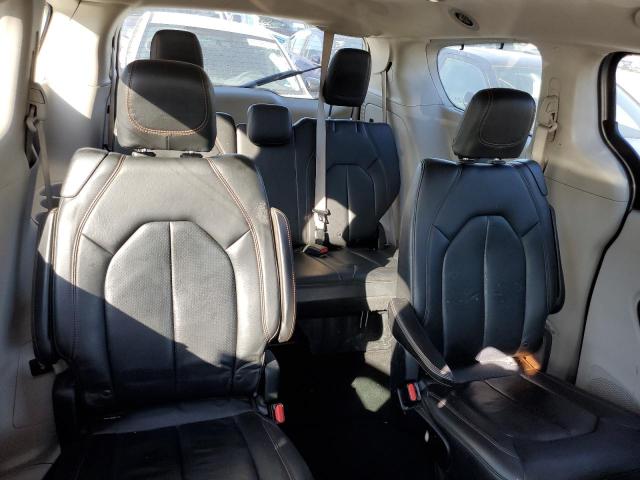 2C4RC1EG5JR306175 - 2018 CHRYSLER PACIFICA TOURING L PLUS GRAY photo 10