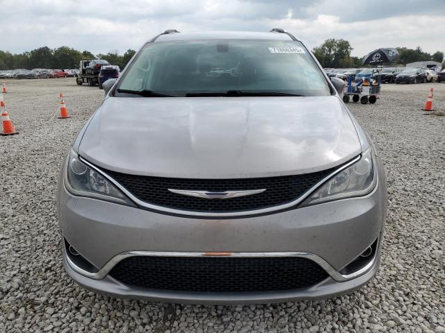 2C4RC1EG5JR306175 - 2018 CHRYSLER PACIFICA TOURING L PLUS GRAY photo 5