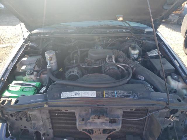 1GNCS13W92K231314 - 2002 CHEVROLET BLAZER BLUE photo 11