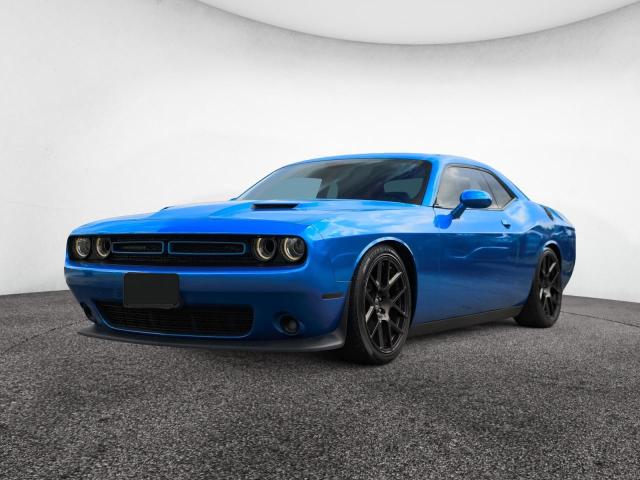 2C3CDZFJ1GH262XXX - 2016 DODGE CHALLENGER R/T SCAT PACK BLUE photo 2