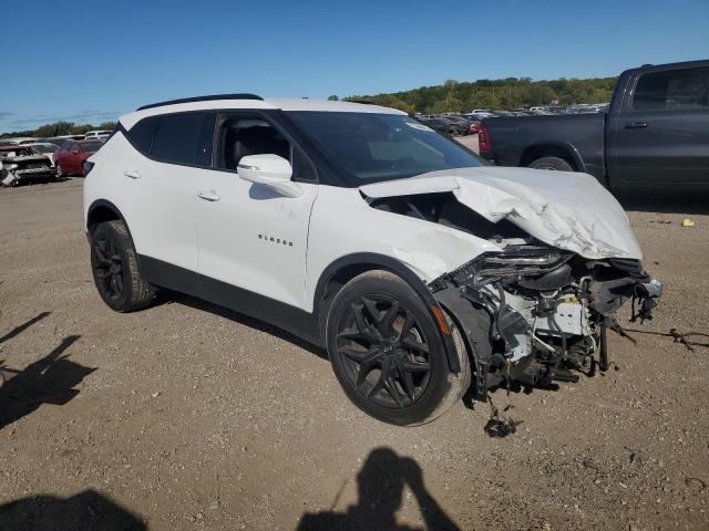 3GNKBHRS9KS639535 - 2019 CHEVROLET BLAZER 3LT WHITE photo 4